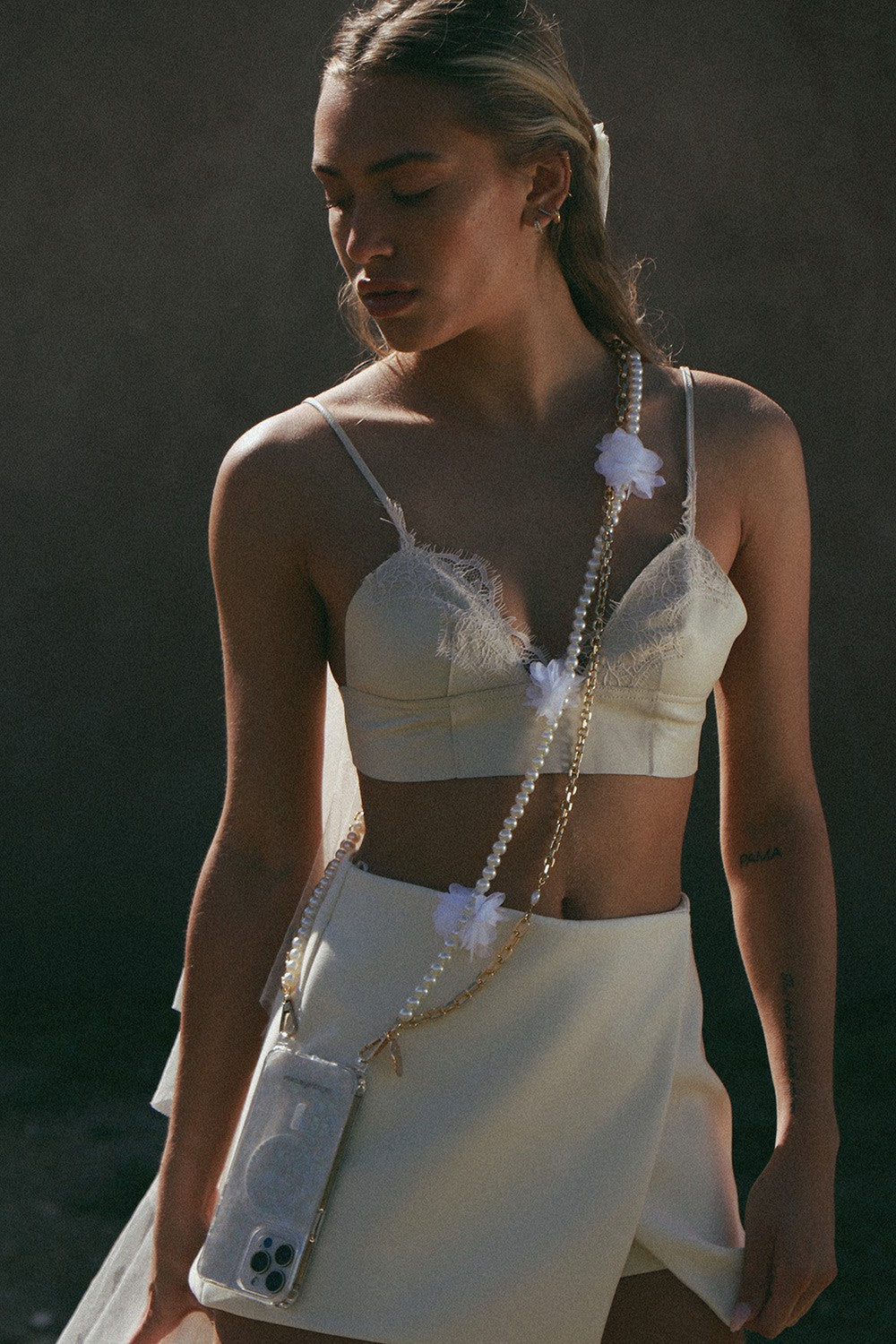 Chaine Longue Vera Blanc 120 cm