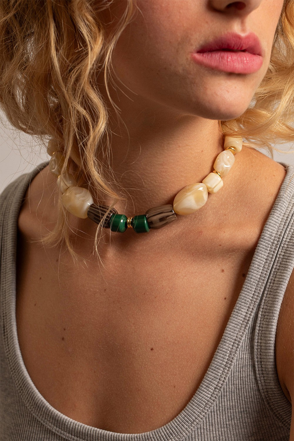 Jewelry Necklace Dolly Beige 40 cm