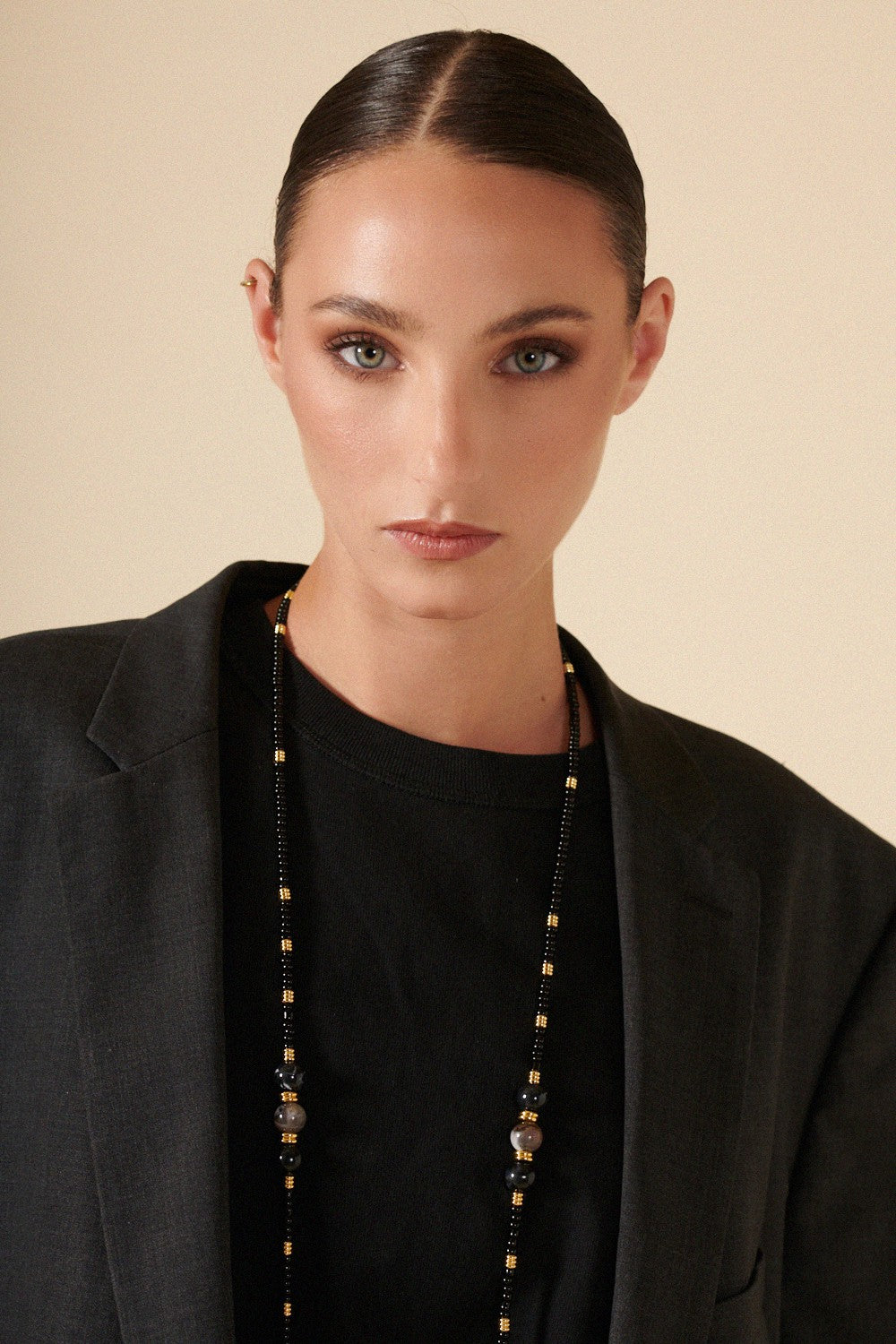 Long Iris Chain Black Pearls 120 cm
