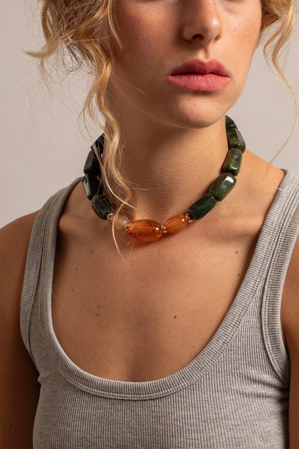 Chaine Courte Dara Vert 40 cm