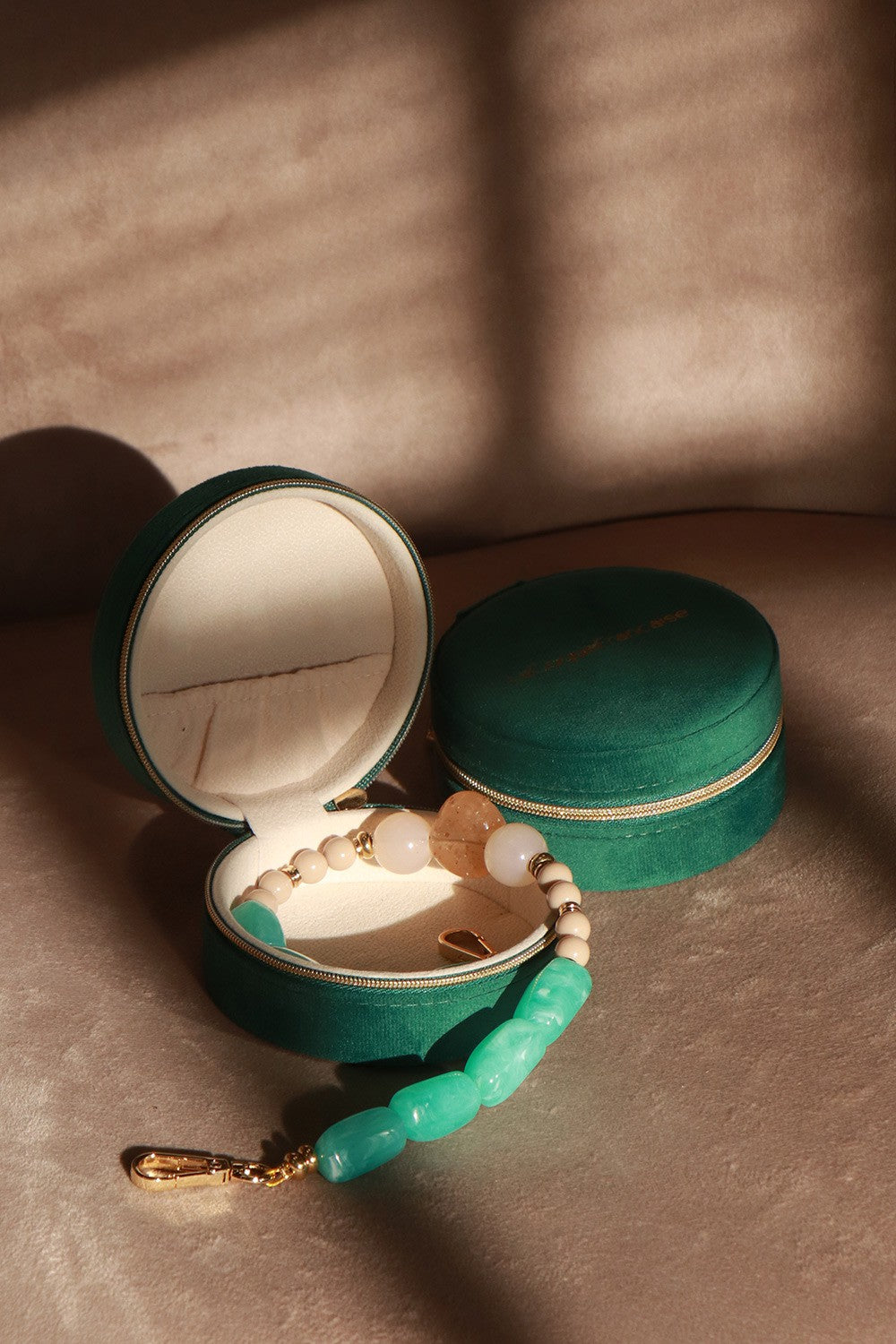 Chaine Courte Daya Bleu 40 cm