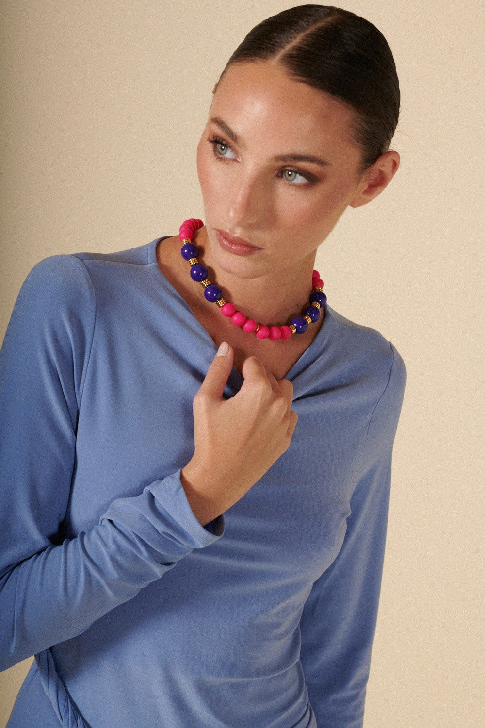 Chaine Courte Dalia Fuchsia 40 cm