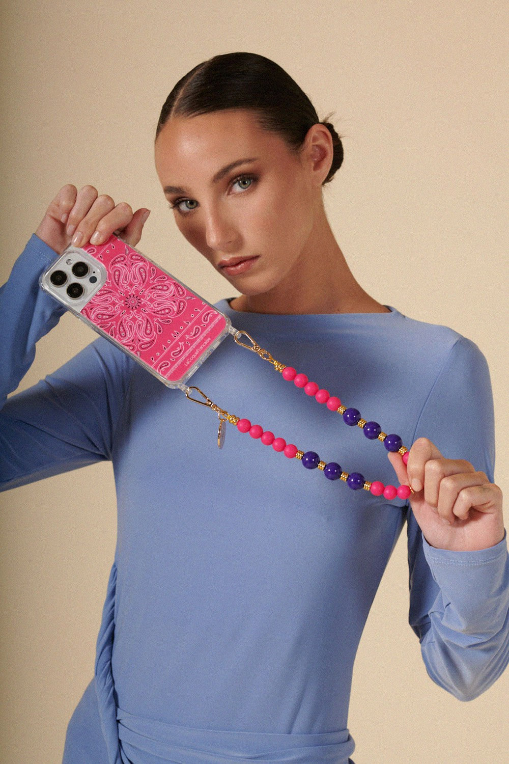 Dalia Short Chain Fuchsia 40 cm