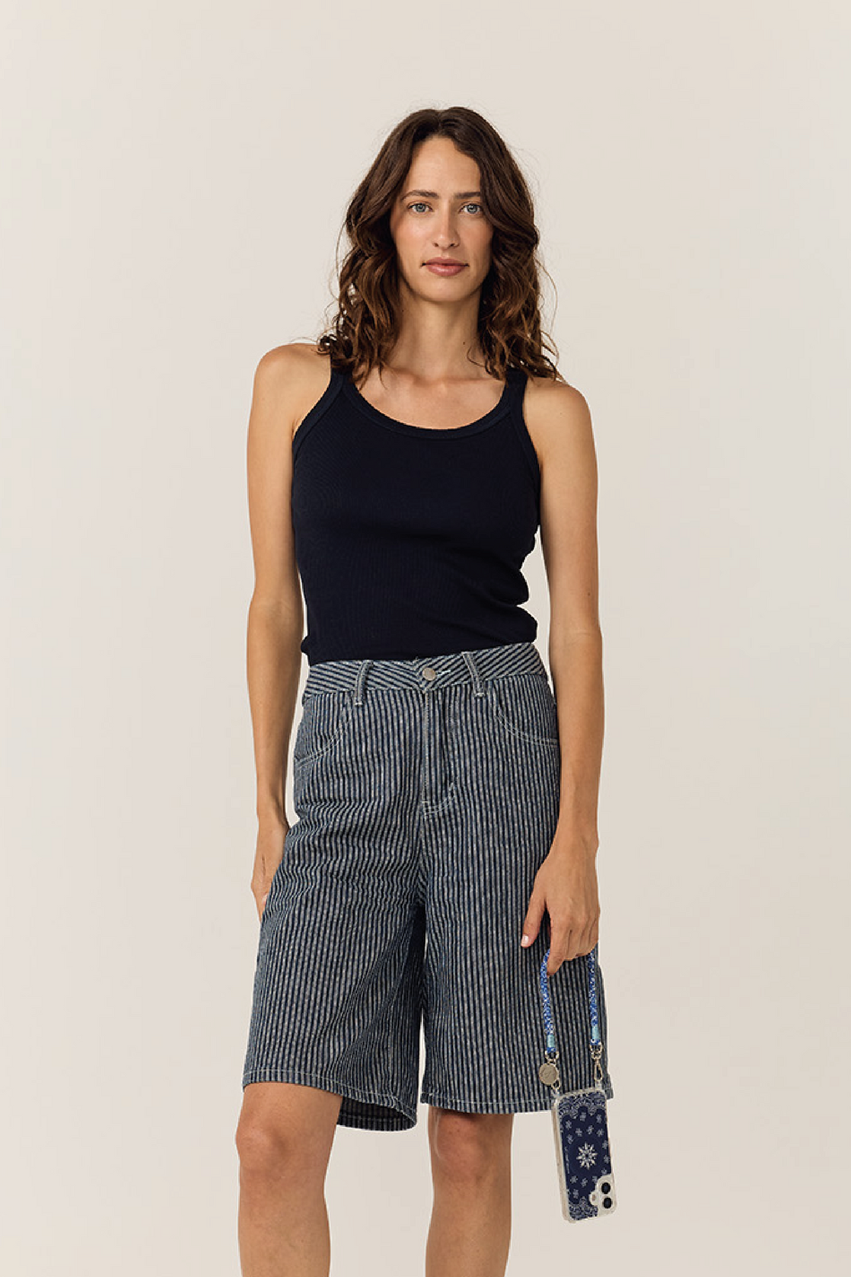 Della Blue Short Chain 40 cm