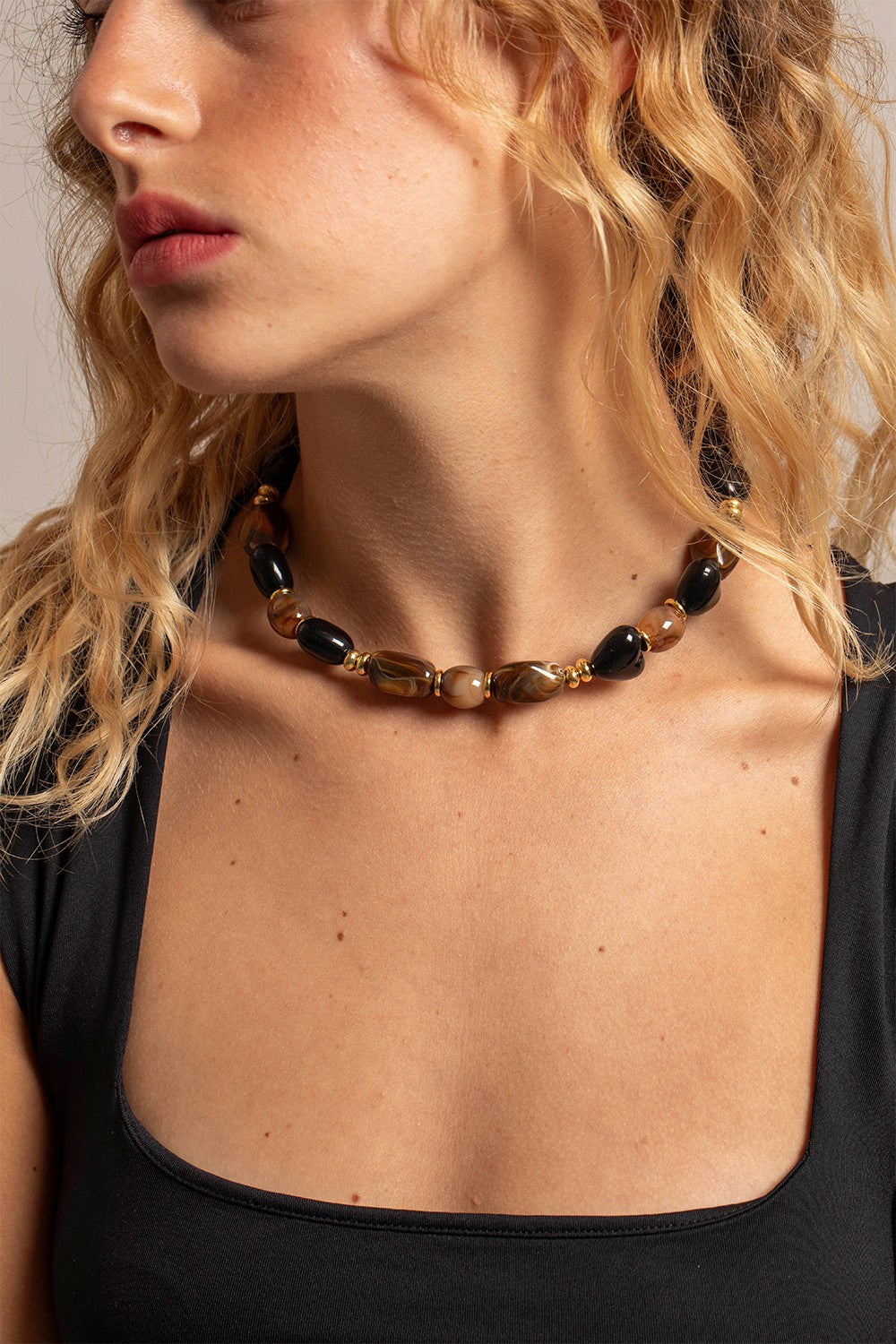 Dara Short Black Chain 40 cm