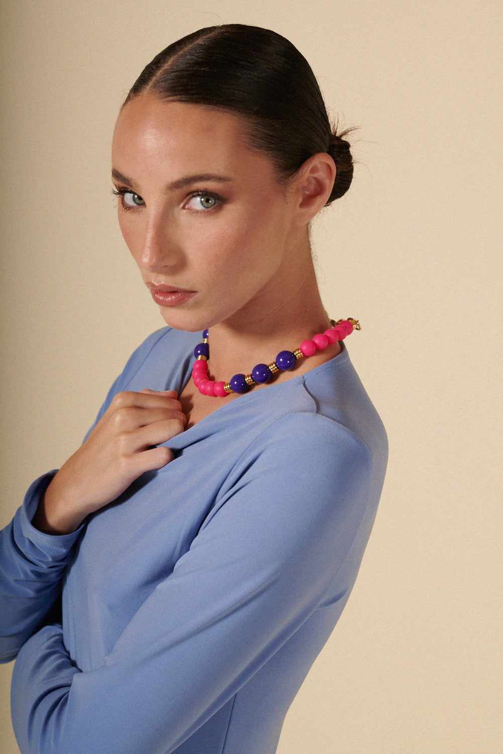 Dalia Short Chain Fuchsia 40 cm