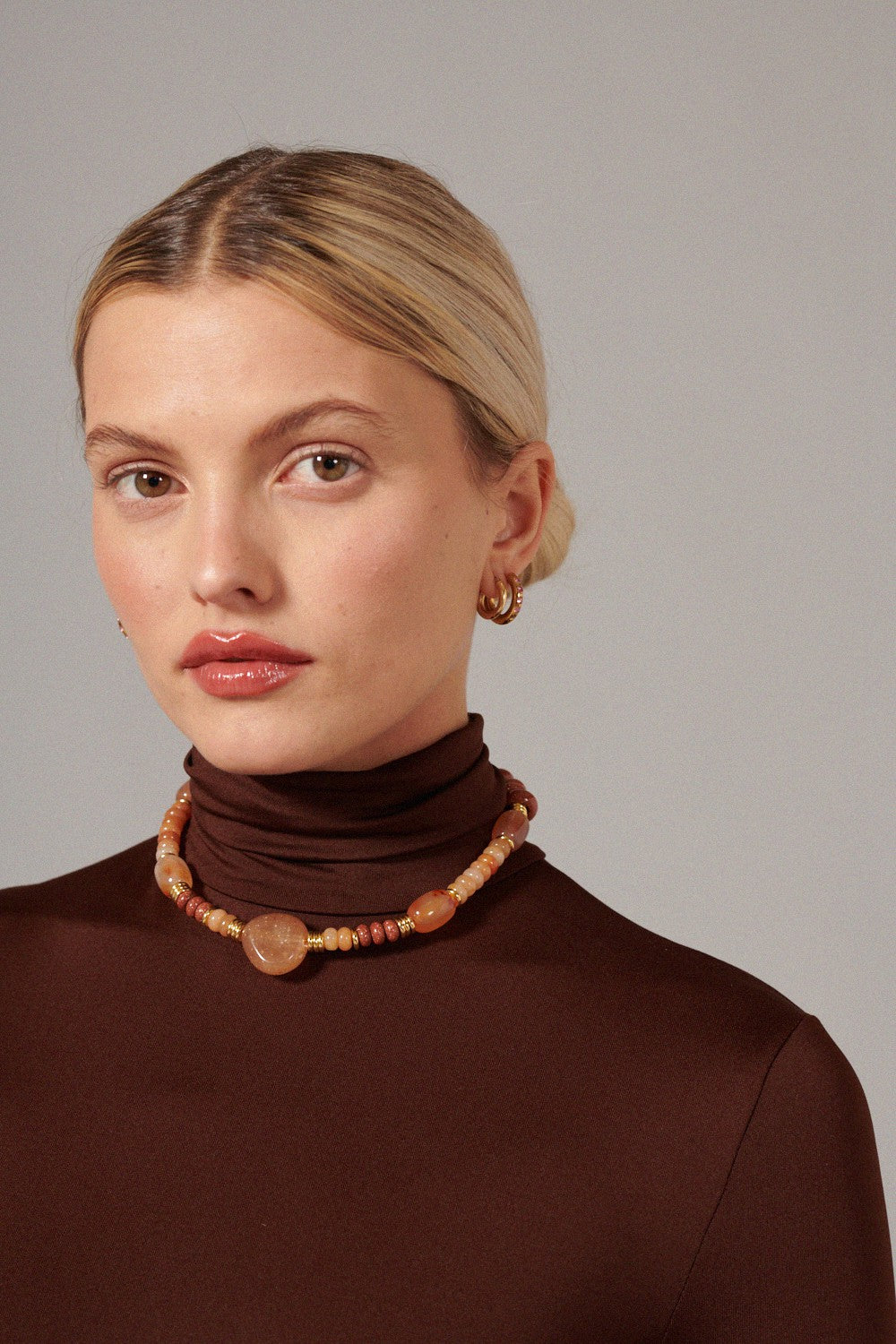 Chaine Courte Meha Marron 40 cm